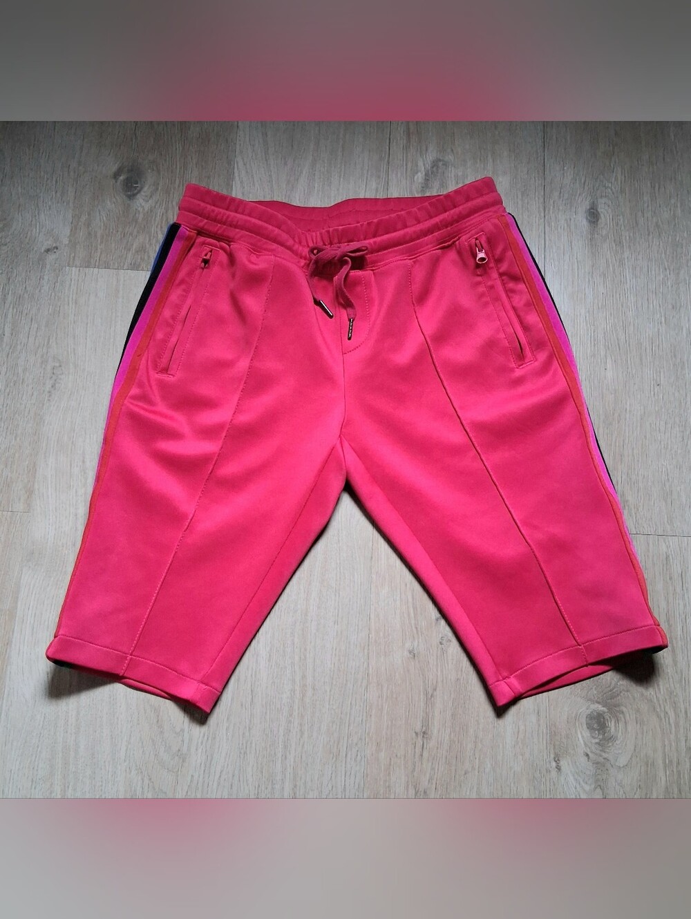 Men's Vibrant Hot Pink Athletic Drawstring Shorts with Side Stripe